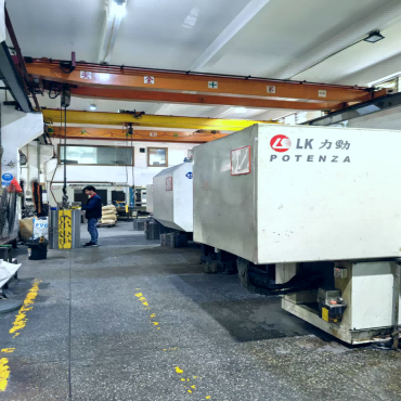 toscco tag pin mould factory in China